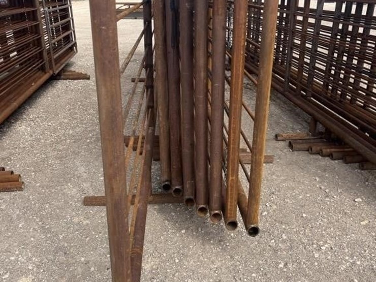 l2---(8)-24'-freestanding-panels-image-3