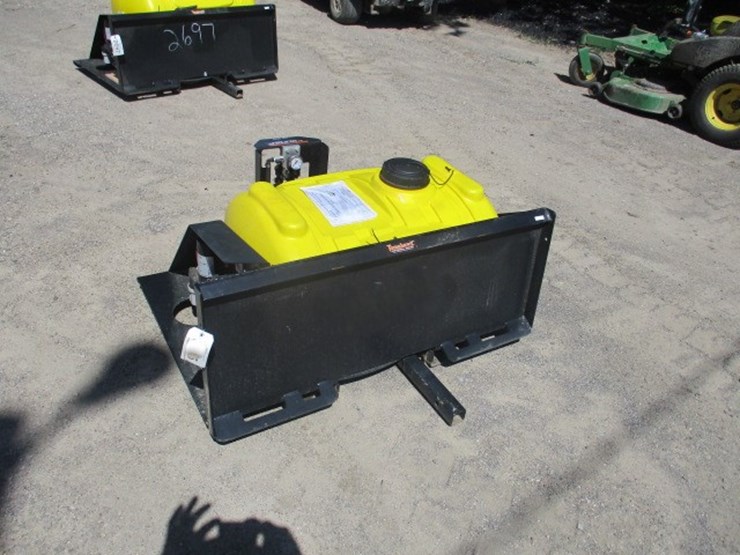 #3005-•-40-gal-tomahawk-sprayer-image-5