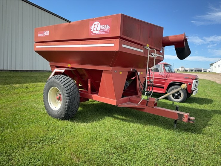 e-z-trail-model-500-grain-cart-image-1