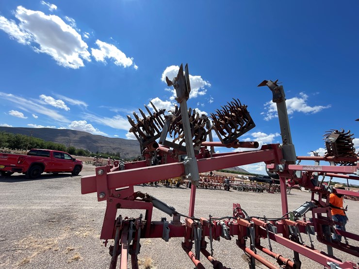 #9120-•-dave-koenig-cultivator,-3-pt-folding-image-7