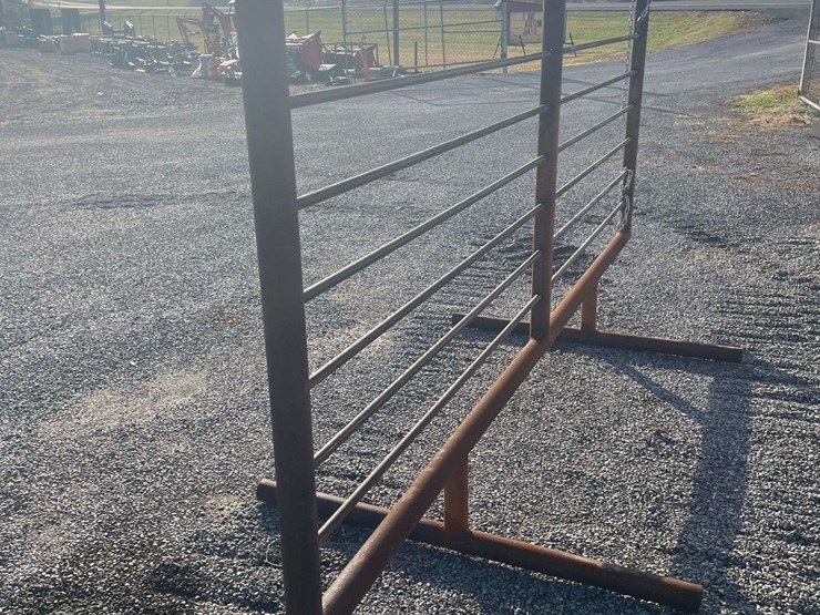 qty-(1)-24'-freestanding-pipe-fence-panel-image-3