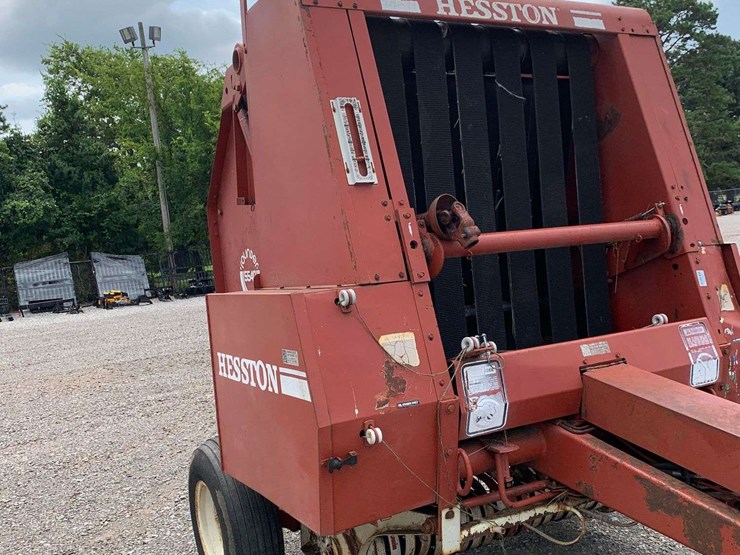 hesston-5540-image-10