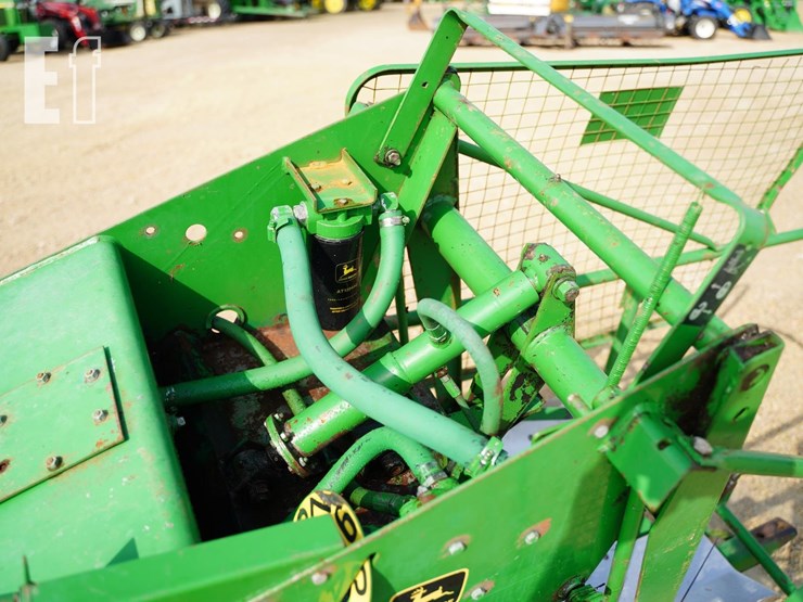 1990-john-deere-328-image-23
