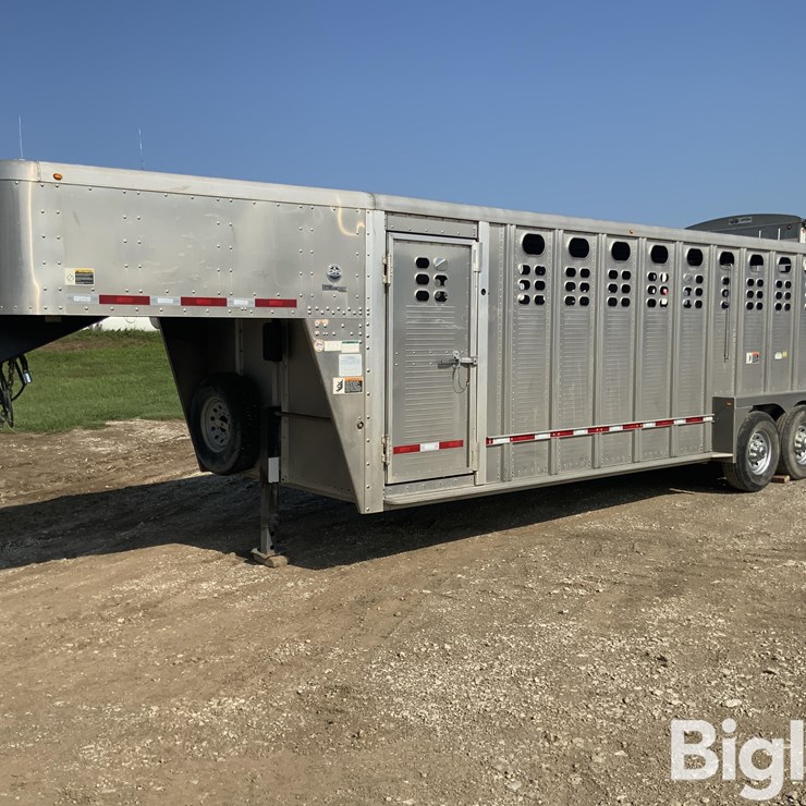 2013 Wilson PSGN-5724T 7' X 24' Aluminum T/A Gooseneck Livestock Trailer