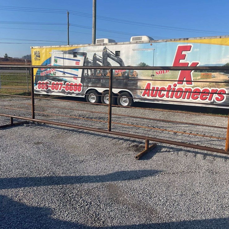 QTY (1) 24' FREESTANDING PIPE FENCE PANEL
