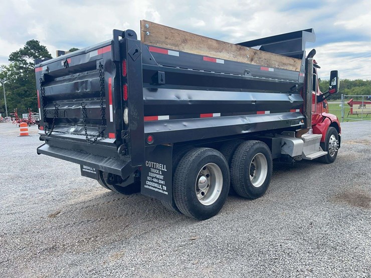 2017-peterbilt-579-image-5