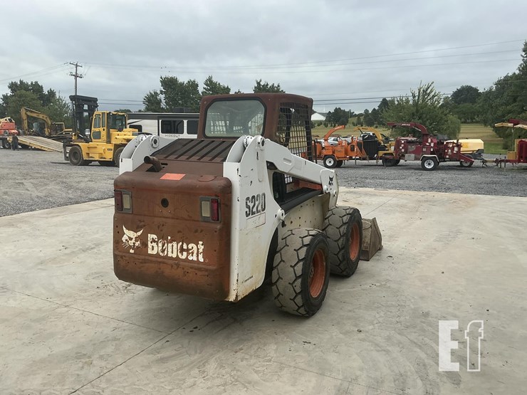 2006-bobcat-s220-image-4