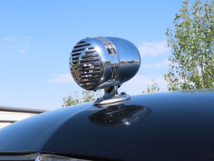 1940-ford-deluxe-cop-car-image-20