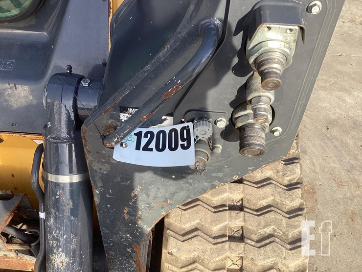2020-deere-333g-image-19