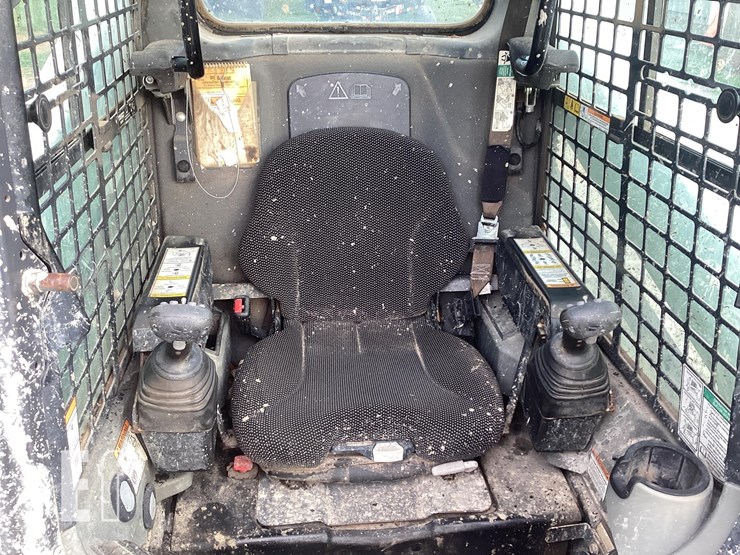 2020-bobcat-t595-image-14