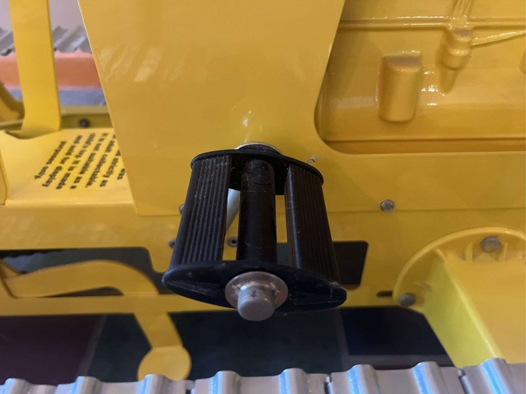 oliver-oc-6-pedal-crawler-magnuson-image-14