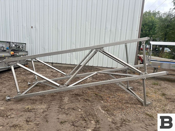 metal-stand---corinne,-ut-image-2