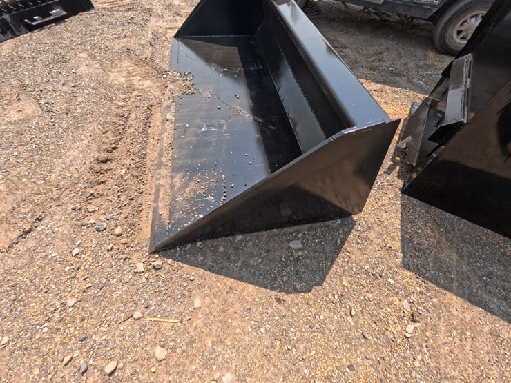 #5285-•-78"-skid-steer-bucket-w/blade-image-5