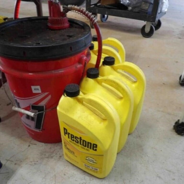 Hand Pump, 5 - Prestone Anti-Freeze