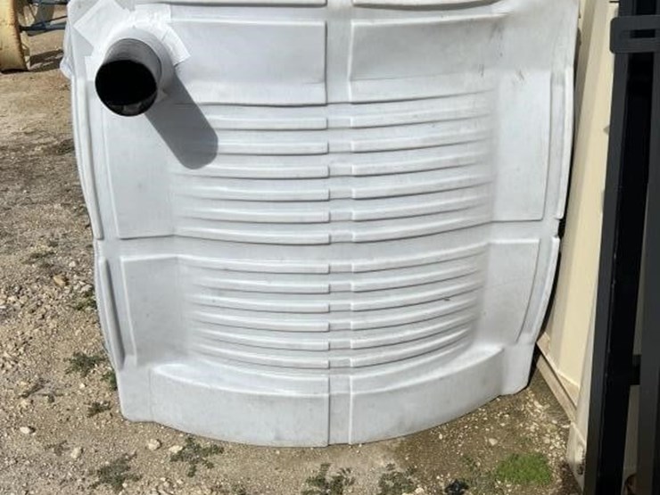 l3---port-a-potty-image-4
