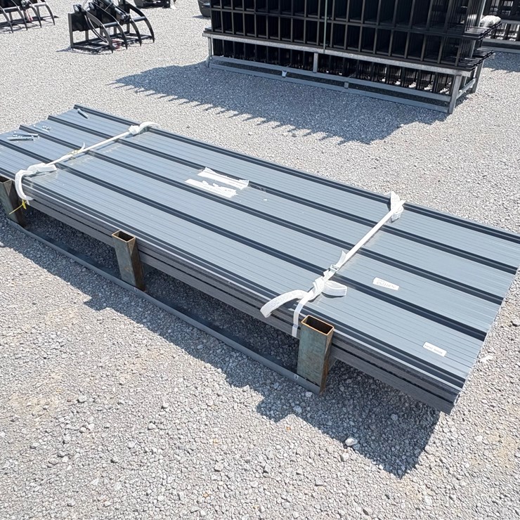 #28484 • BUNDLE OF 10’ X 3’ FENCE & ROOF PANELS