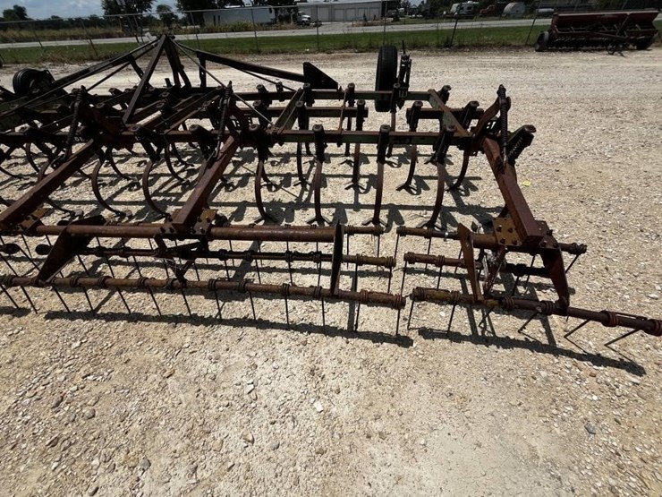 john-deere-1010-image-6