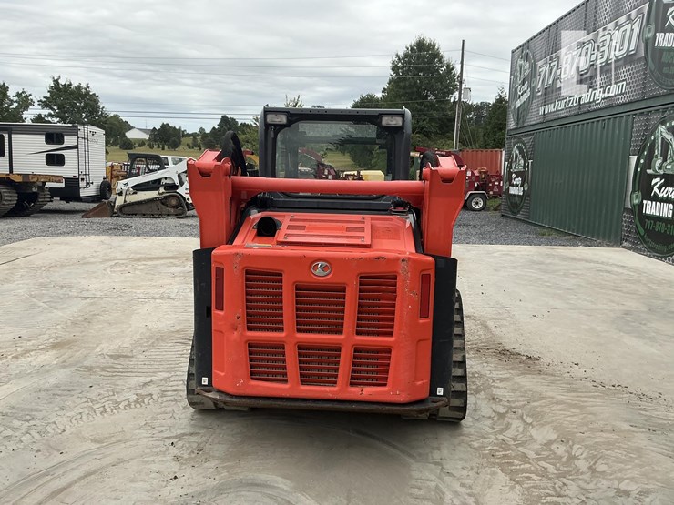 2021-kubota-svl65-2-image-3