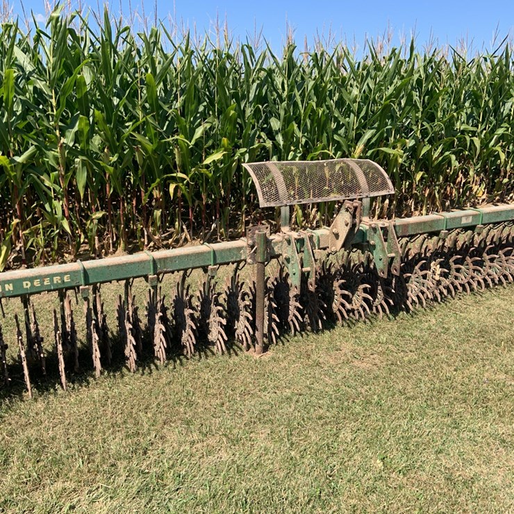 JOHN DEERE 400