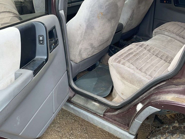 1994-jeep-cherokee-image-12