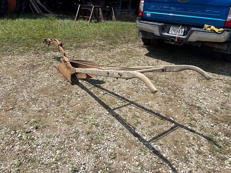 mccormick-deering-no.-415-7”-walking-plow-image-7