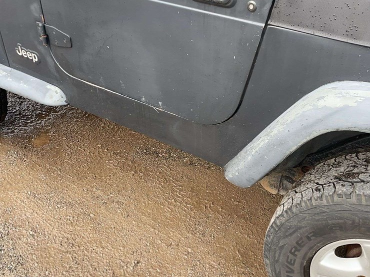 1998-jeep-wrangler-image-12