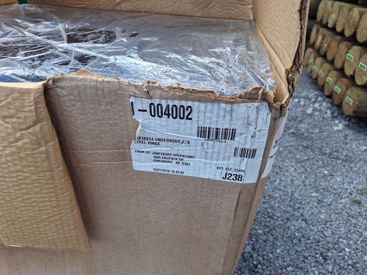 unused-jobox-18x18x24-underbody-toolbox-in-box-image-5
