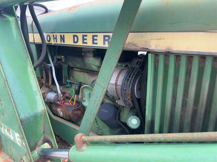 john-deere-2440-image-12