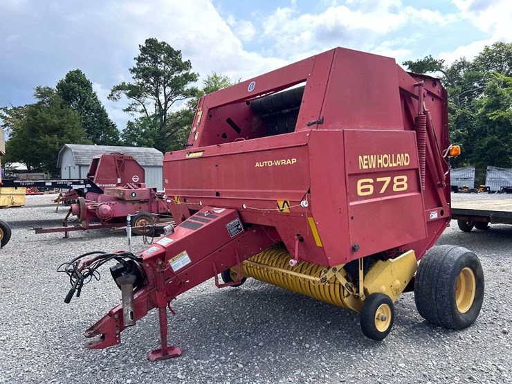 new-holland-678-image-12