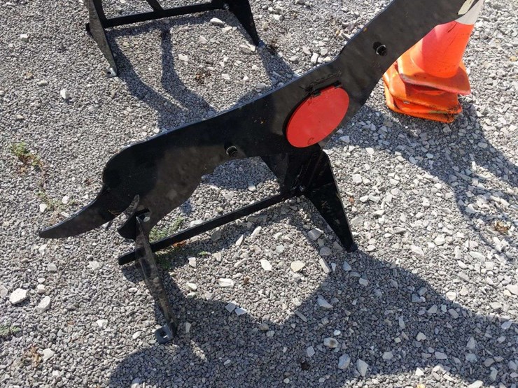 unused-free-standing-coyote-shooting-target-image-3
