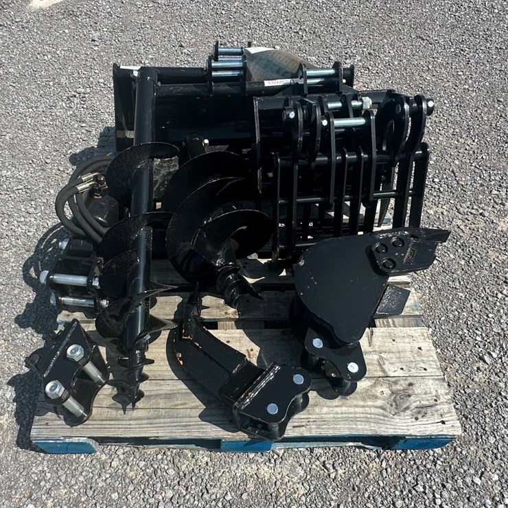 #28492 • LOT OF MINI EX ATTACHMENTS