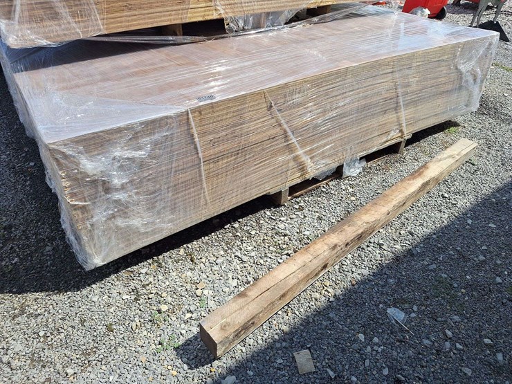 qty-(25)-sheets-3/4"-4'x8'-sheets-cabniet-grade-plywood-image-1