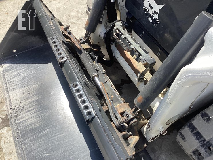 2023-bobcat-t64-image-10