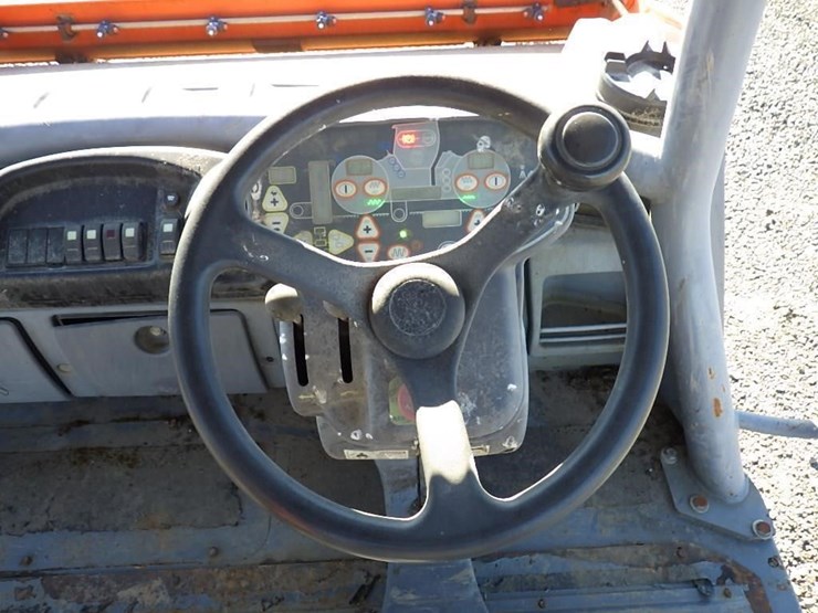 2012-hamm-hd140vvh-smooth-drum-compactor-image-37