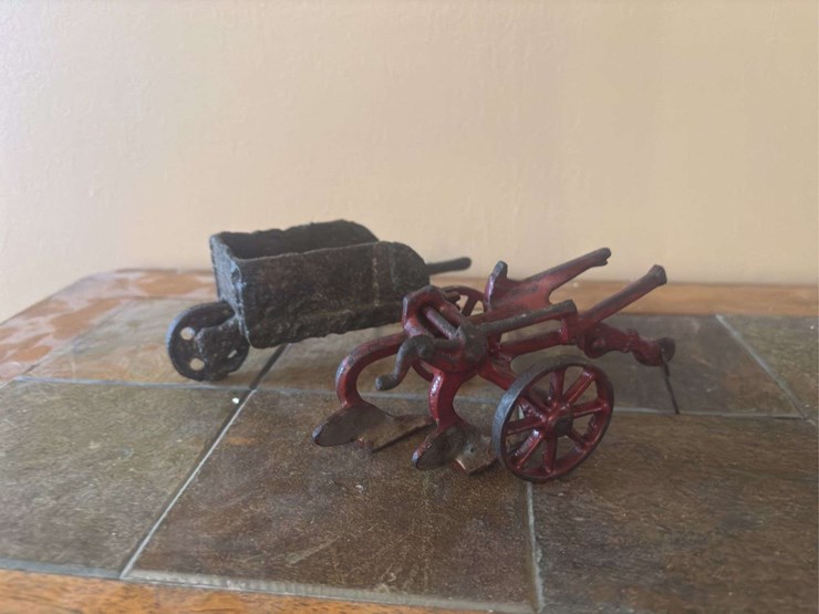 (2)-wheel-barrow-and-oliver-plow-image-1