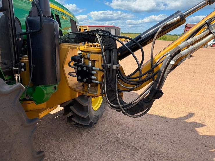2017-john-deere-6120e-image-34