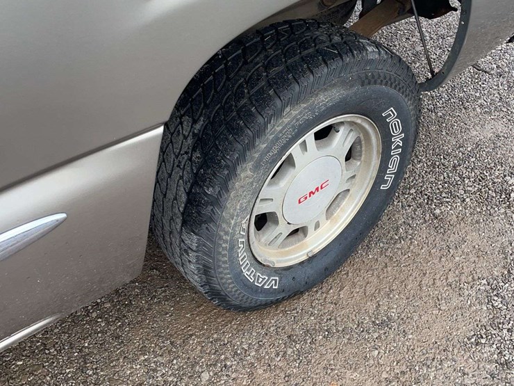 1999-gmc-1500-image-13
