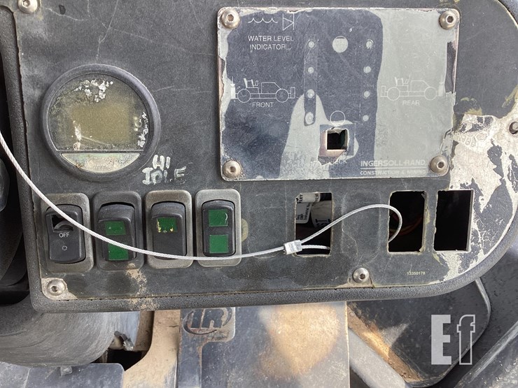 2004-ingersoll-rand-dd138hfa-image-14