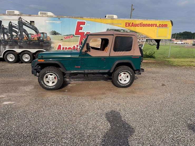1994-jeep-wrangler-image-2