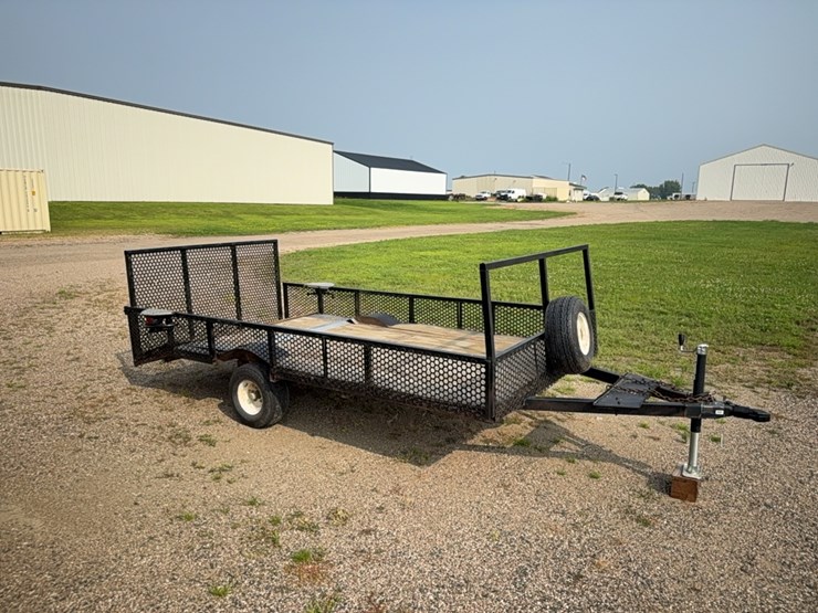 homemade-2-wheel-utility-trailer-w/-ramp,-approximately-6’-x-11’,-**no-title**-image-3