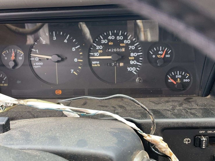 1994-jeep-cherokee-image-18
