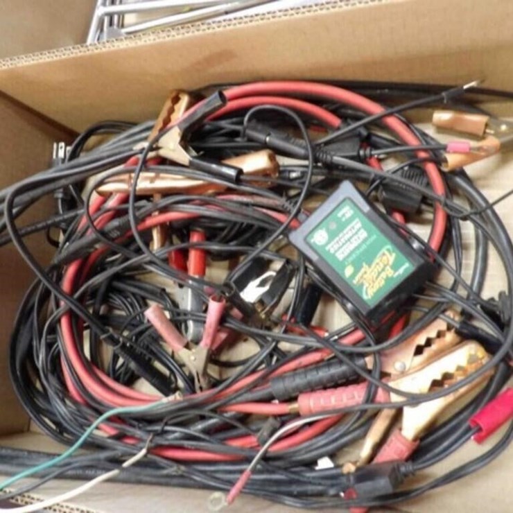 Battery Charger/Cables