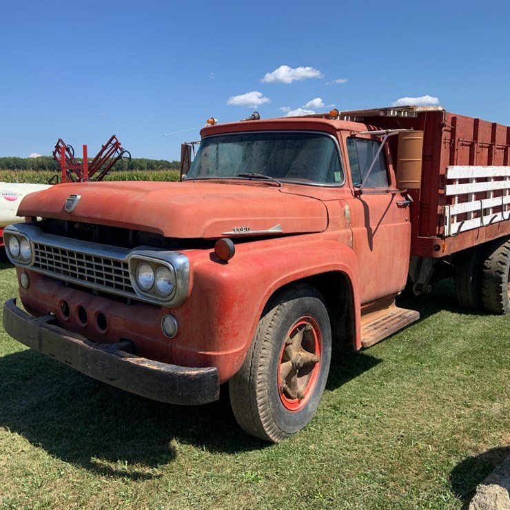 1958 Ford single axle grain truck