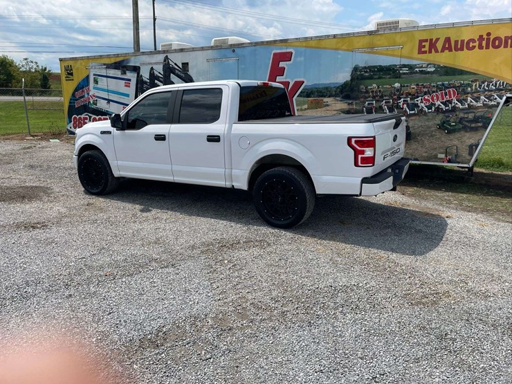 2020-ford-f150-xl-image-3