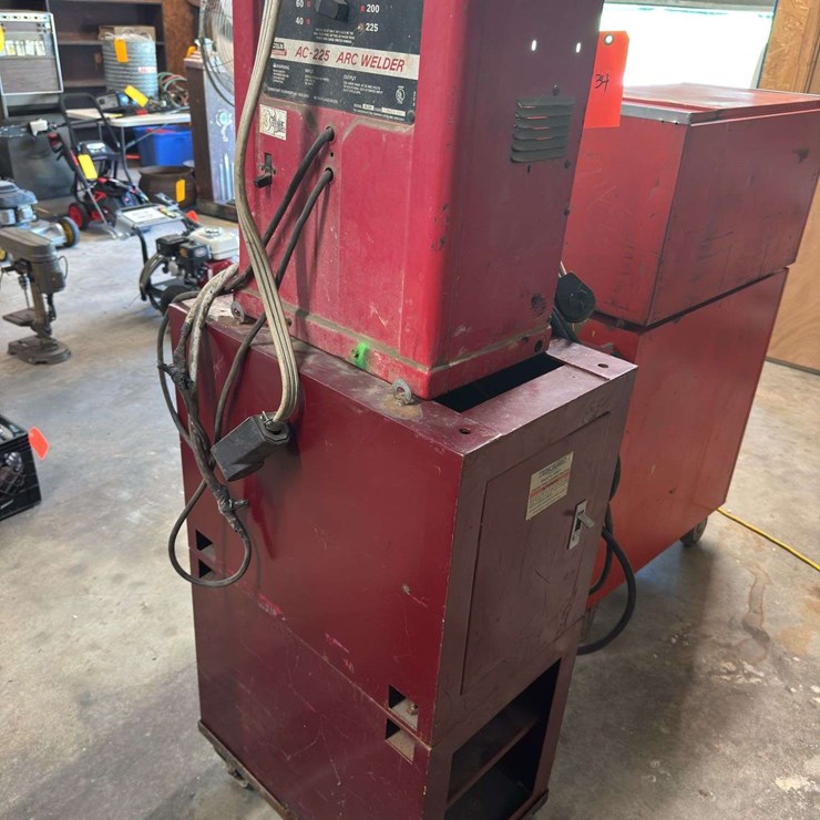 Lincoln Electric AC-225 Arc Welder