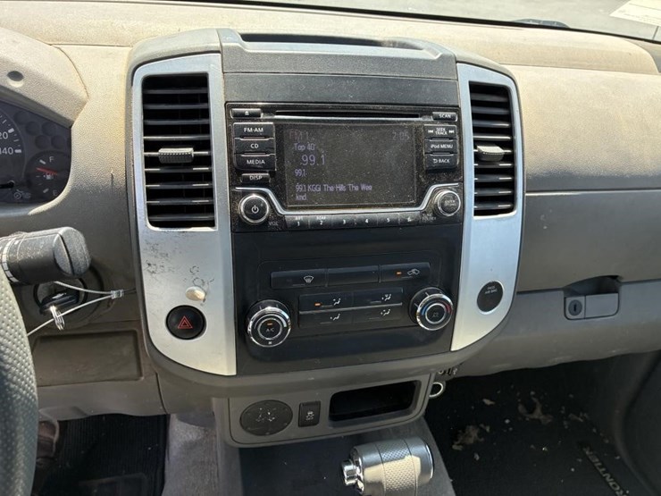 2017-nissan-frontier-image-12