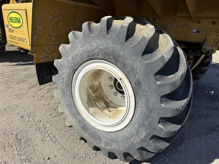 2005-john-deere-70-image-53