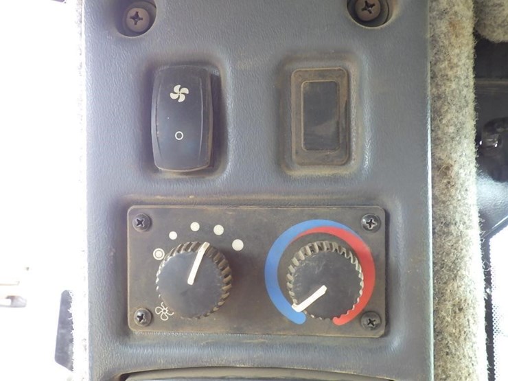 2017-deere-950k-lgp-image-38