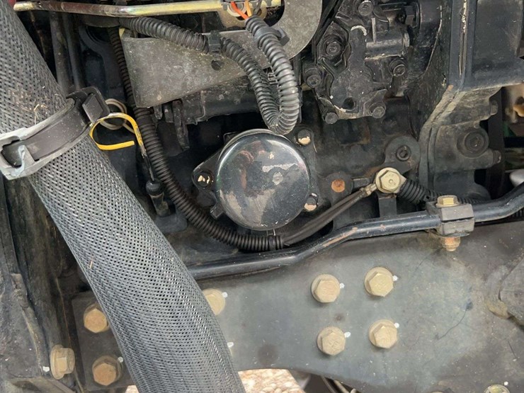 john-deere-3120-image-26