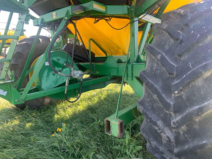 john-deere-1820-image-12